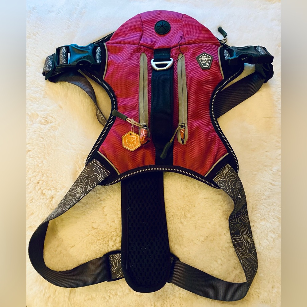 Arcadia Black and Pink Dog Harness with Reflective Elements